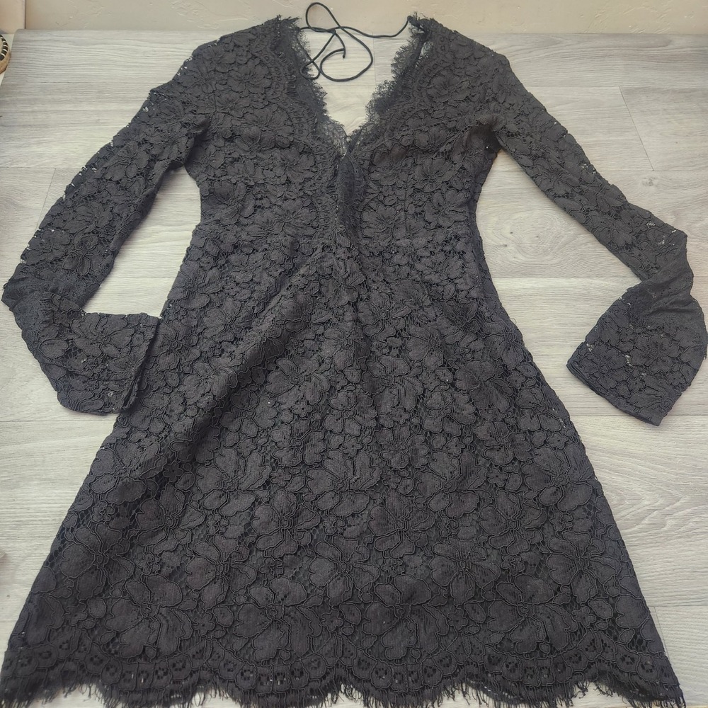 Sandro Black Lace Mini Dress Size 2 V-Neck Open Back Eyelash Trim Cocktail - Picture 3 of 15